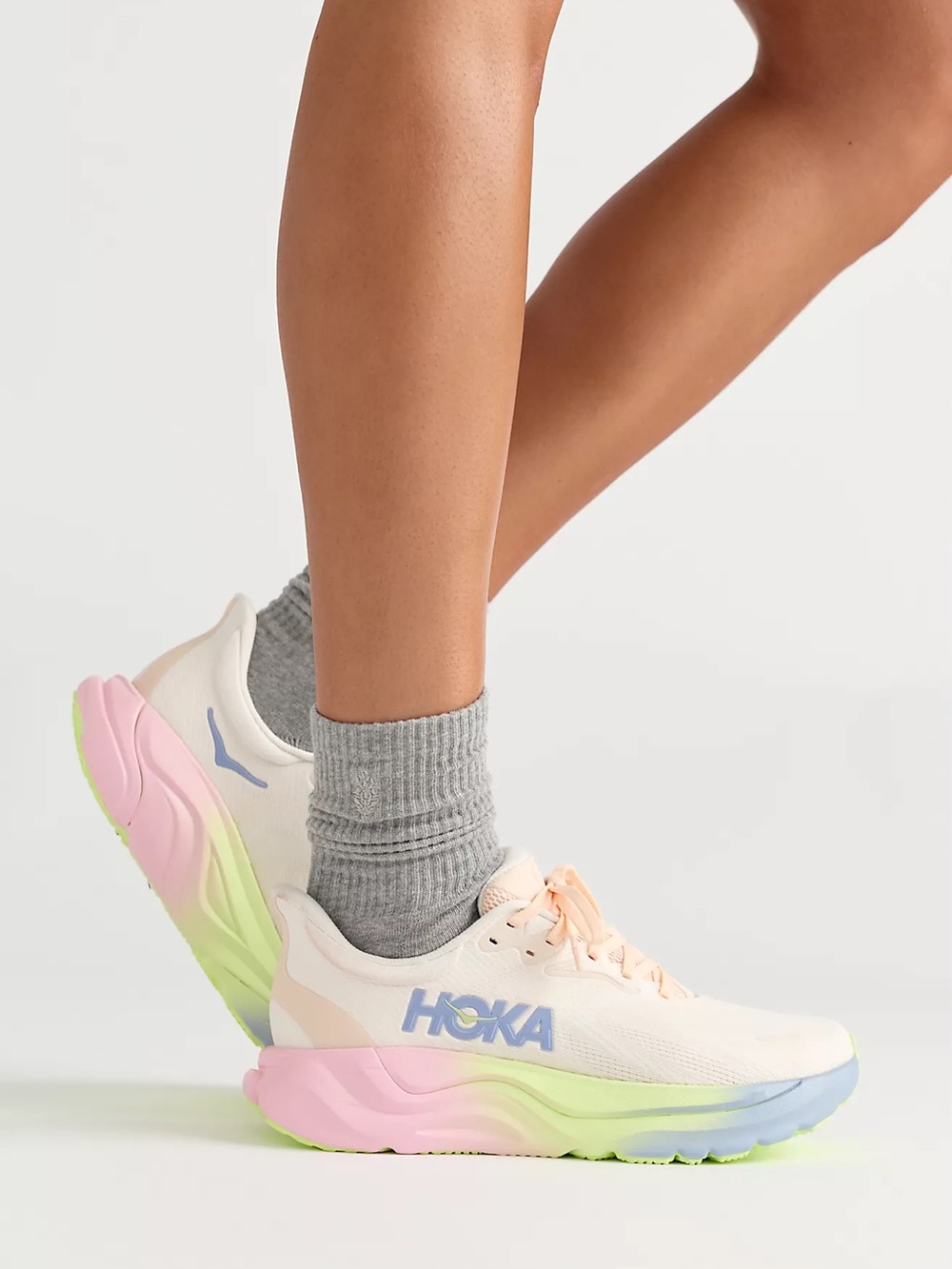 Hoka Arahi 8 Sneakers Alabaster / Tangerine Glow